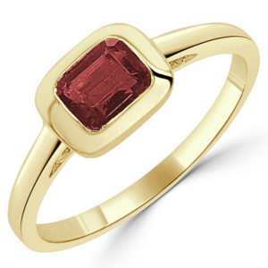 14K Yellow Gold Bezel East-West Set Emerald Cut Garnet Fashion Ring - Dallas | Mariloff Diamonds