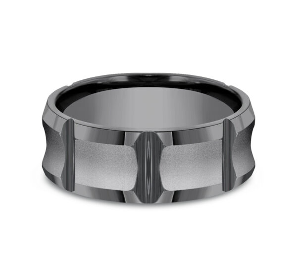 THE GAUNTLET - Image 3