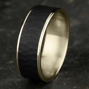 14K Gold and Tantalum 7.5mm – Satin Hammer Men’s Wedding Band Ammara Stone 16