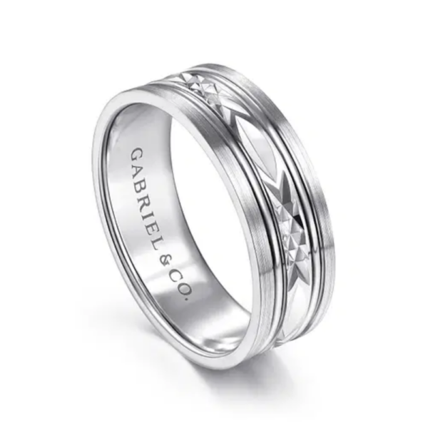 14K Gold 7mm - Satin Finish Diamond Cut Men's Wedding Band - Image 2