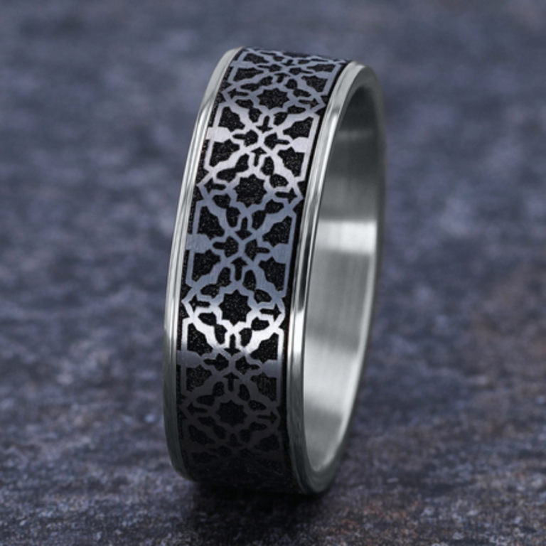 14K Gold and Black Titanium 7.5mm – Aztec Men’s Wedding Band Benchmark 30