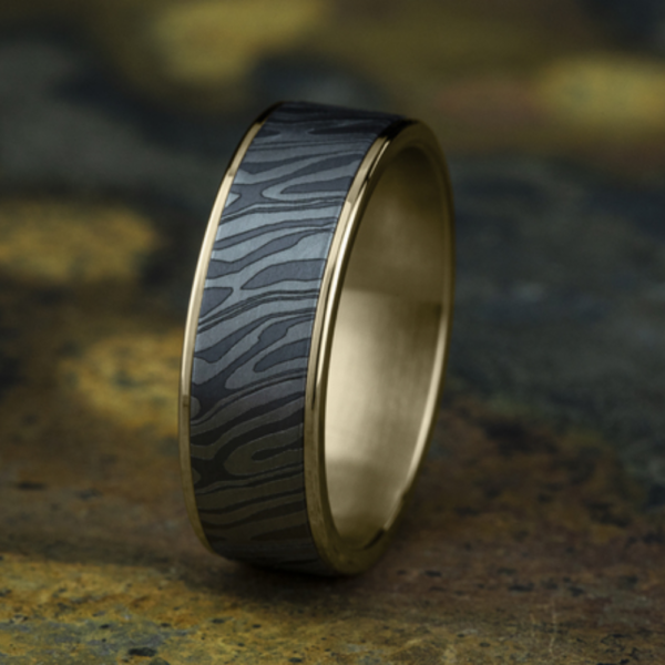 14K Gold and Tantalum 7.5mm - Stripe Men's Wedding Band - Image 3