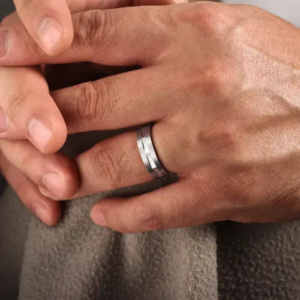 14K Gold 6mm – Brushed & Satin Interwoven Men’s Wedding Band Gabriel 52