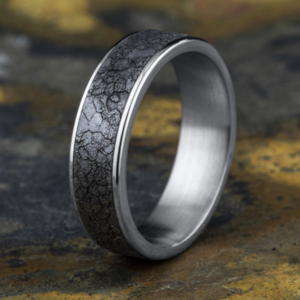 14K Gold and Tantalum 6.5mm – Rubble Men’s Wedding Band Ammara Stone 15