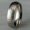 14K Gold 6.5mm – Hammered Men’s Wedding Band Benchmark 51