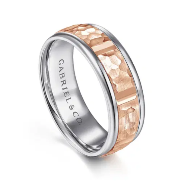 14K Two-Tone Gold 7mm - Hammered Station Men's Wedding Band - Image 6