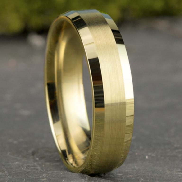 14K Gold 6.5mm – Satin Beveled Men’s Wedding Band Benchmark 36