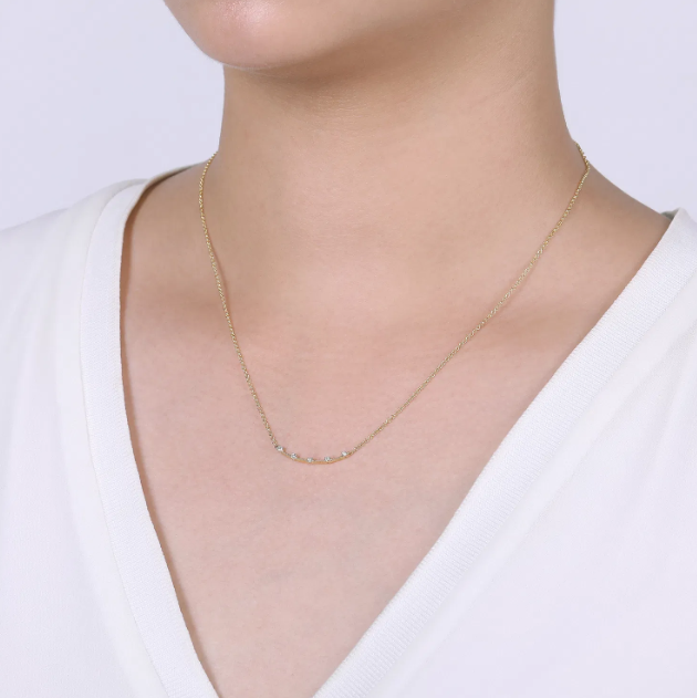 14K Yellow Gold Curved Bar Station Necklace with .06ctw Diamonds 17.5″ Fine Jewelry 2