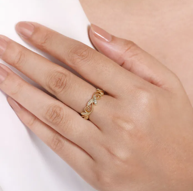 14K Yellow Gold Scrolling Floral Stackable Ring with .09ctw Diamonds Size 6.5 Fine Jewelry 2