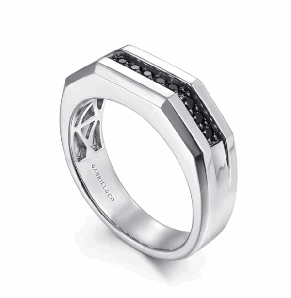 Sterling Silver Men’s Band with .38ctw Round Black Spinel Size 10 Fine Jewelry 14