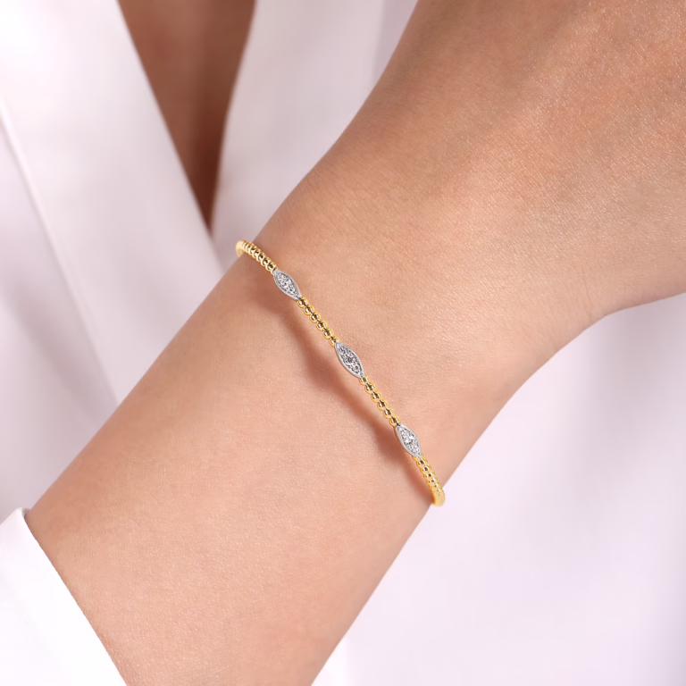 14K Two-Tone Bujukan Bead Cuff Bangle with .16ctw Diamonds Size 6.25 Bracelets 7