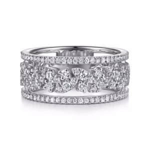 14K White Gold Stackable Ring with .65ctw Diamonds Size 6.5