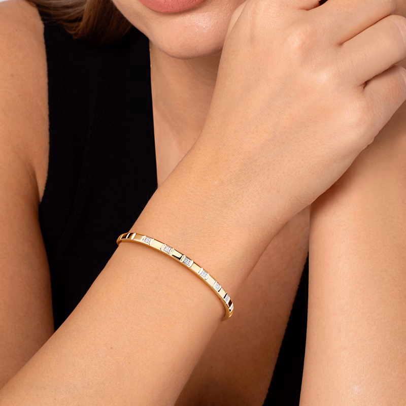 14K Yellow Gold Contemporary Bangle with .14ctw Diamonds Size 5.75 Bracelets 2
